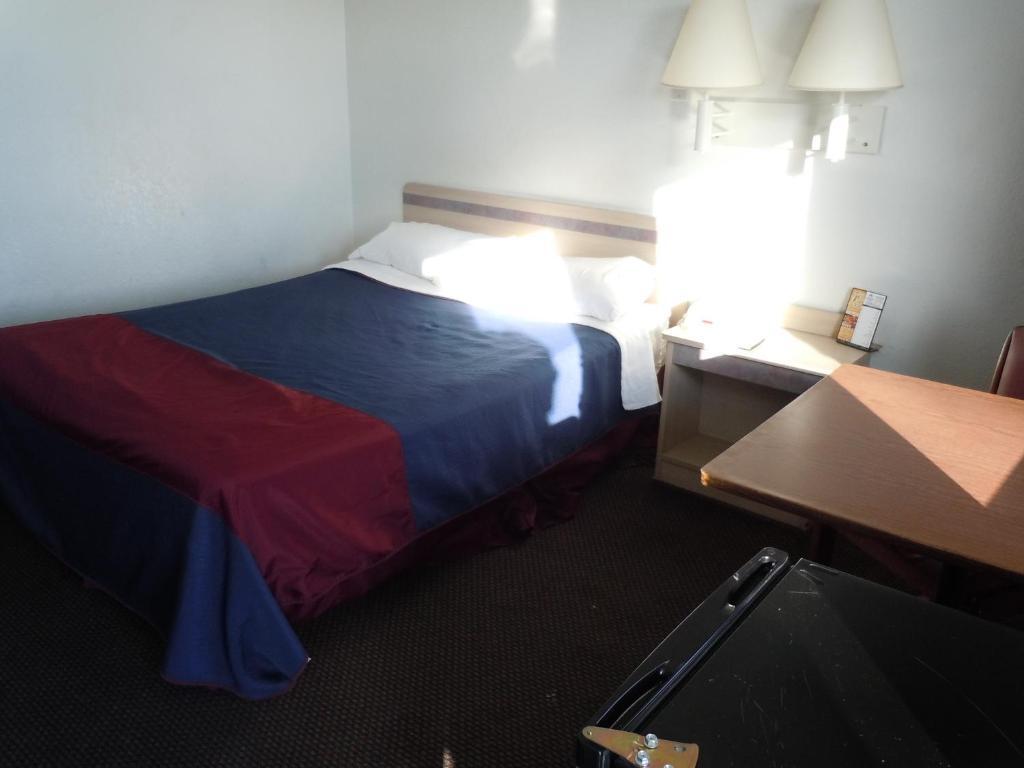 Travelodge By Wyndham Grand Rapids North Walker Rum bild